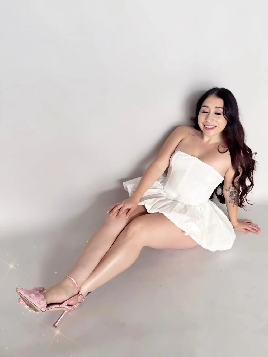 Sexy SoCal Fun Size thick Latina slut Rebecca image 9