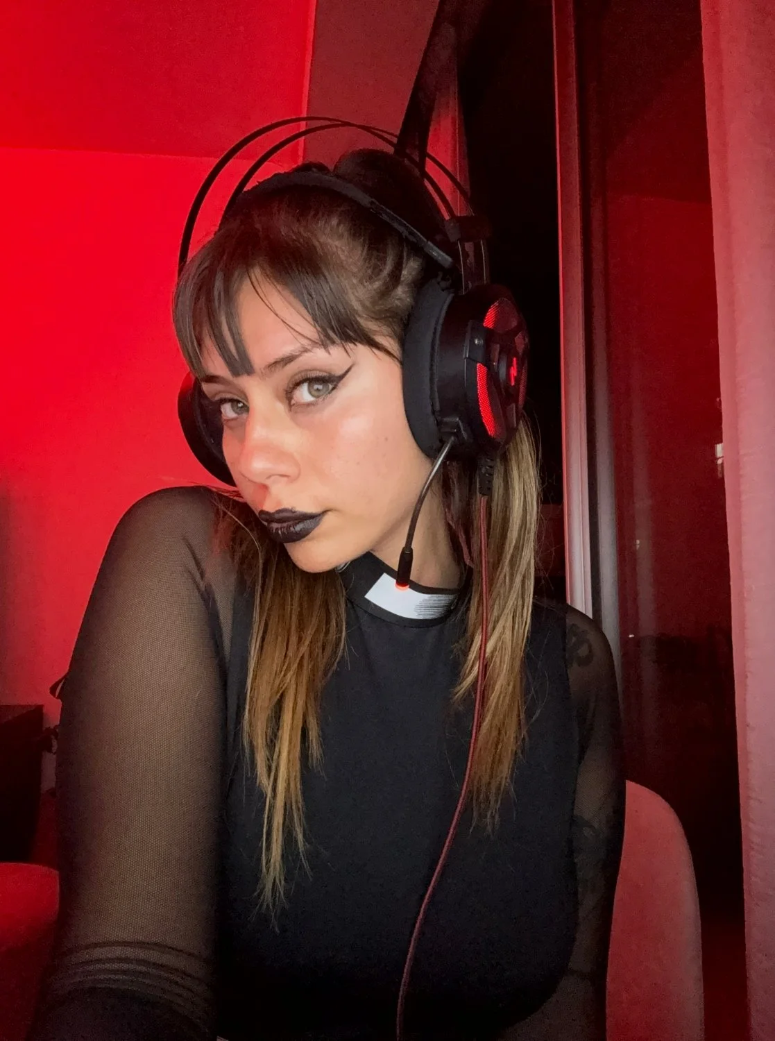 Get ready if you are willing to have me as your fuck doll of the night image 2