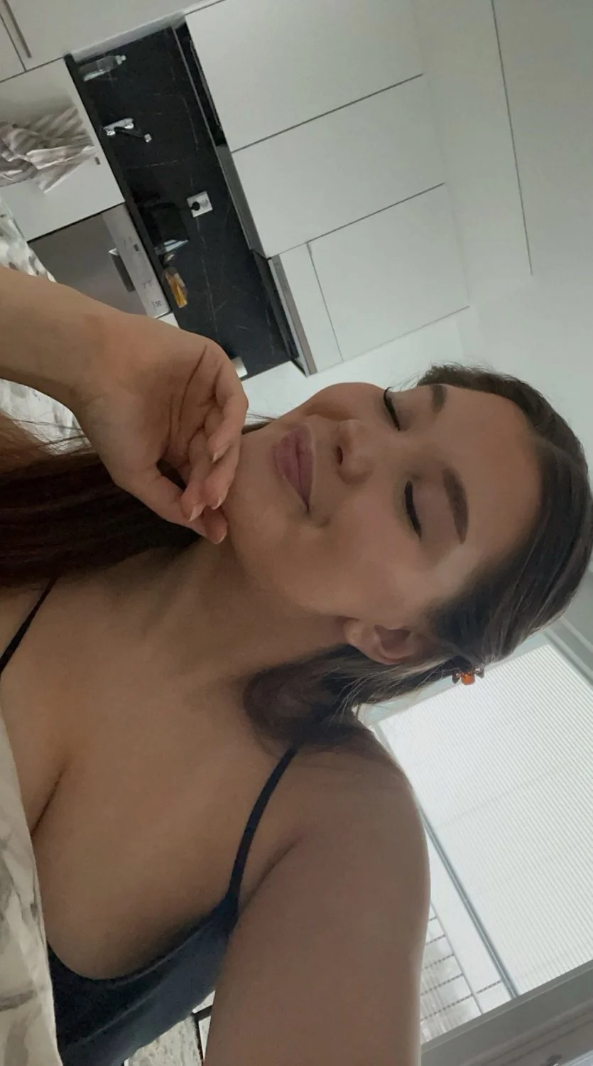 Finnish gymslut Venla image 4