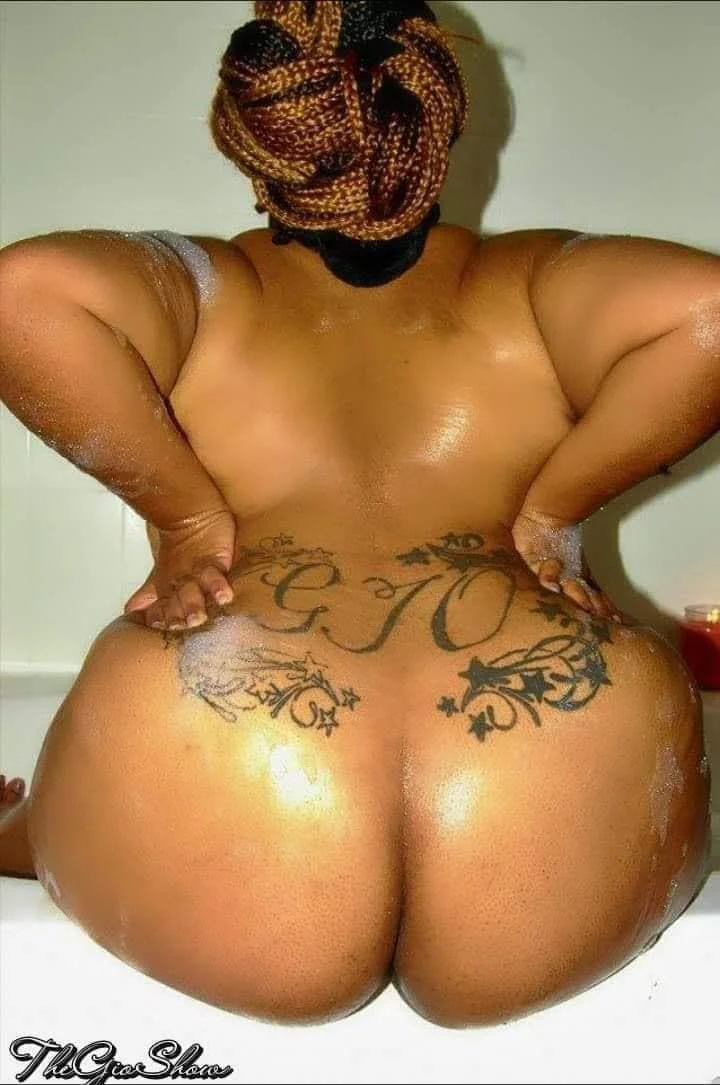 Ebony slut from New Orleans! image 5