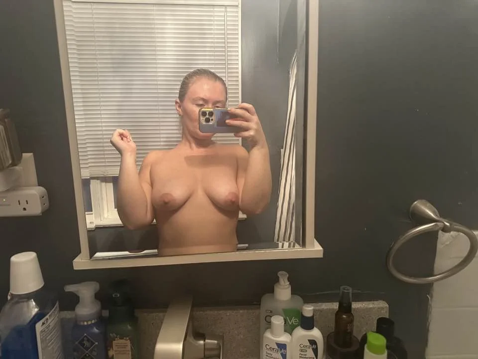 Aussie slut Nicole sent by cuck bf image 9
