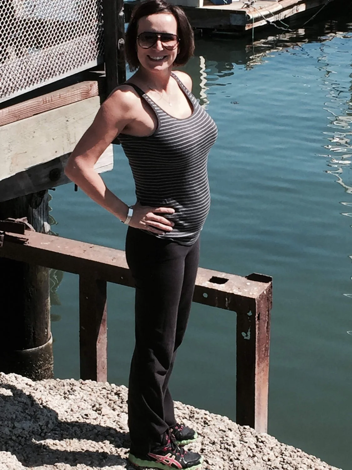Brunette MILF image 11