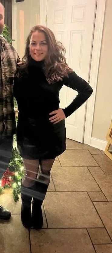 Idk man something about this milf 🤤 image 5