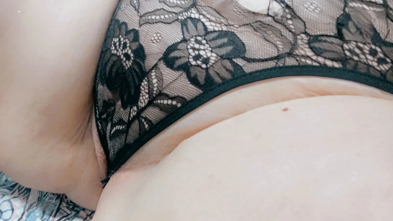 Bbw pawg wife from behind image 4