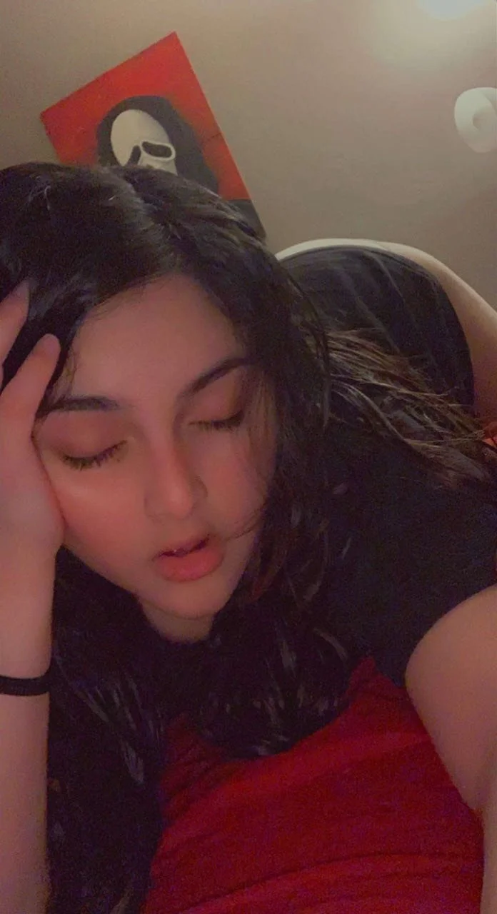 Sexy GF Gisille Wants to Be Seen image 12