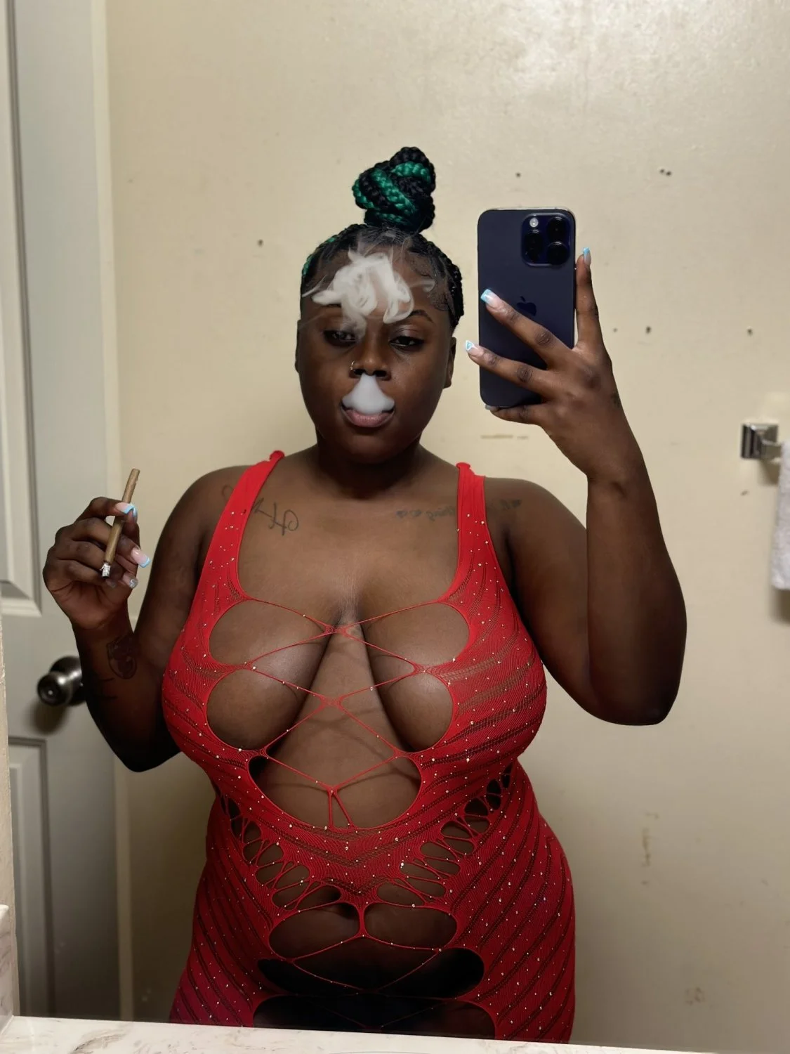 Ratchet Single Mom image 18