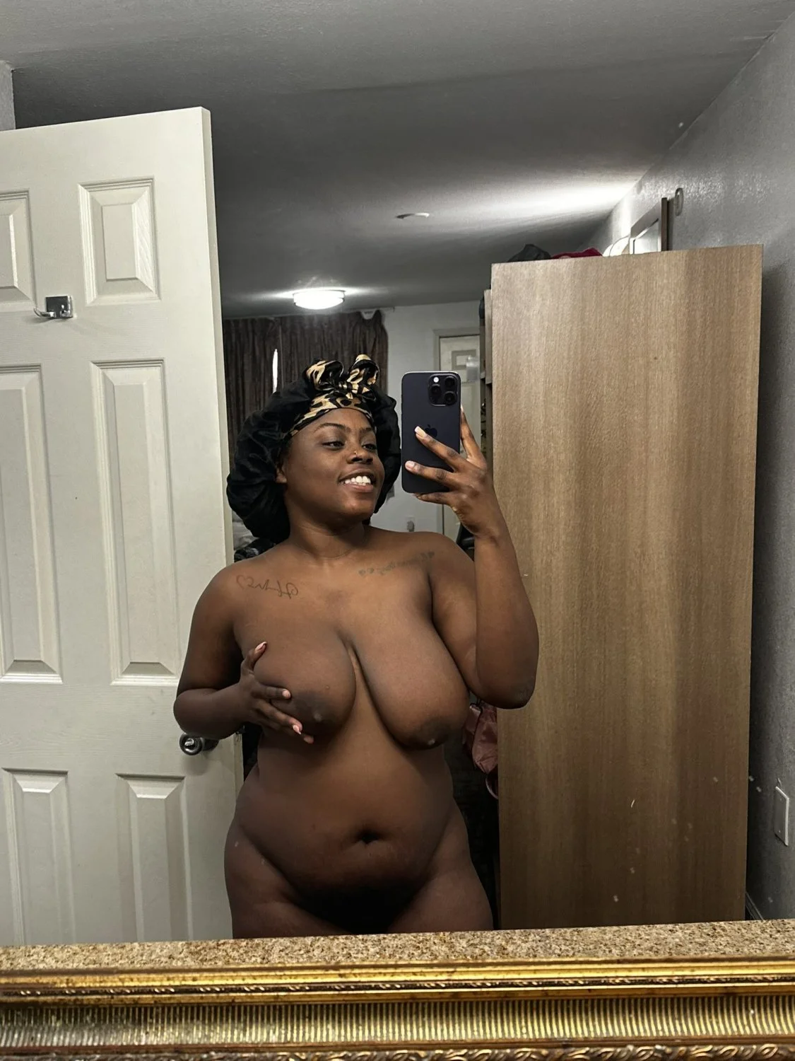 Ratchet Single Mom image 32