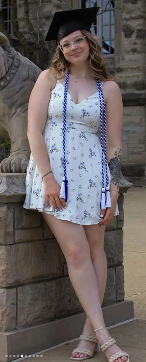 Dana is the perfect glasses cutie image 10