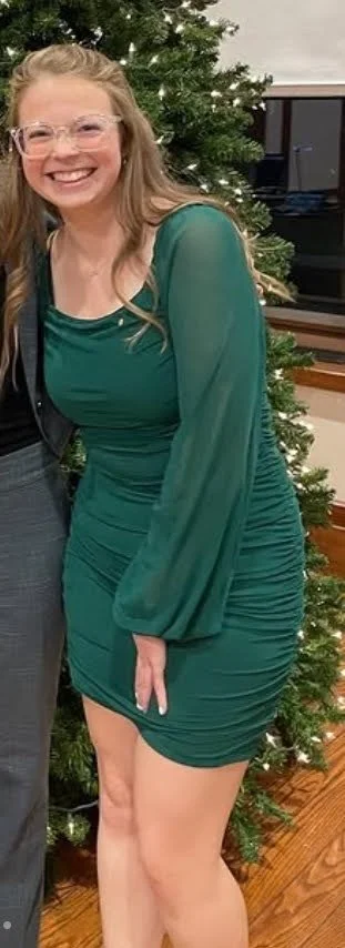 Dana is the perfect glasses cutie image 15