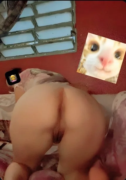 Maestra de kinder me manda fotos empinada enseñando sus bizcochote 🥵🤤🥴 main image