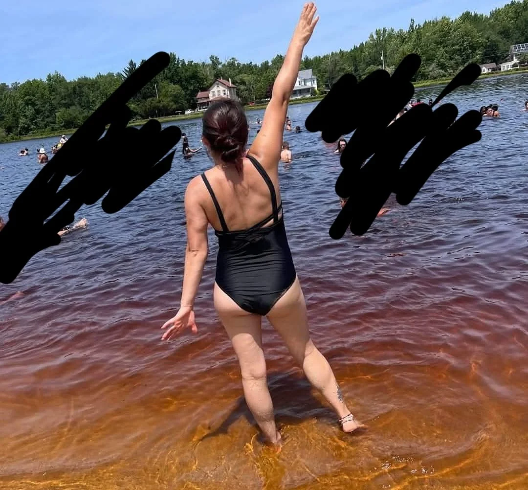 Hotwife image 18