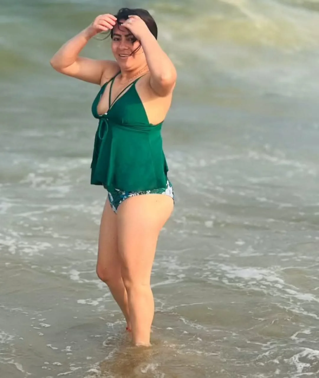 Hotwife image 5