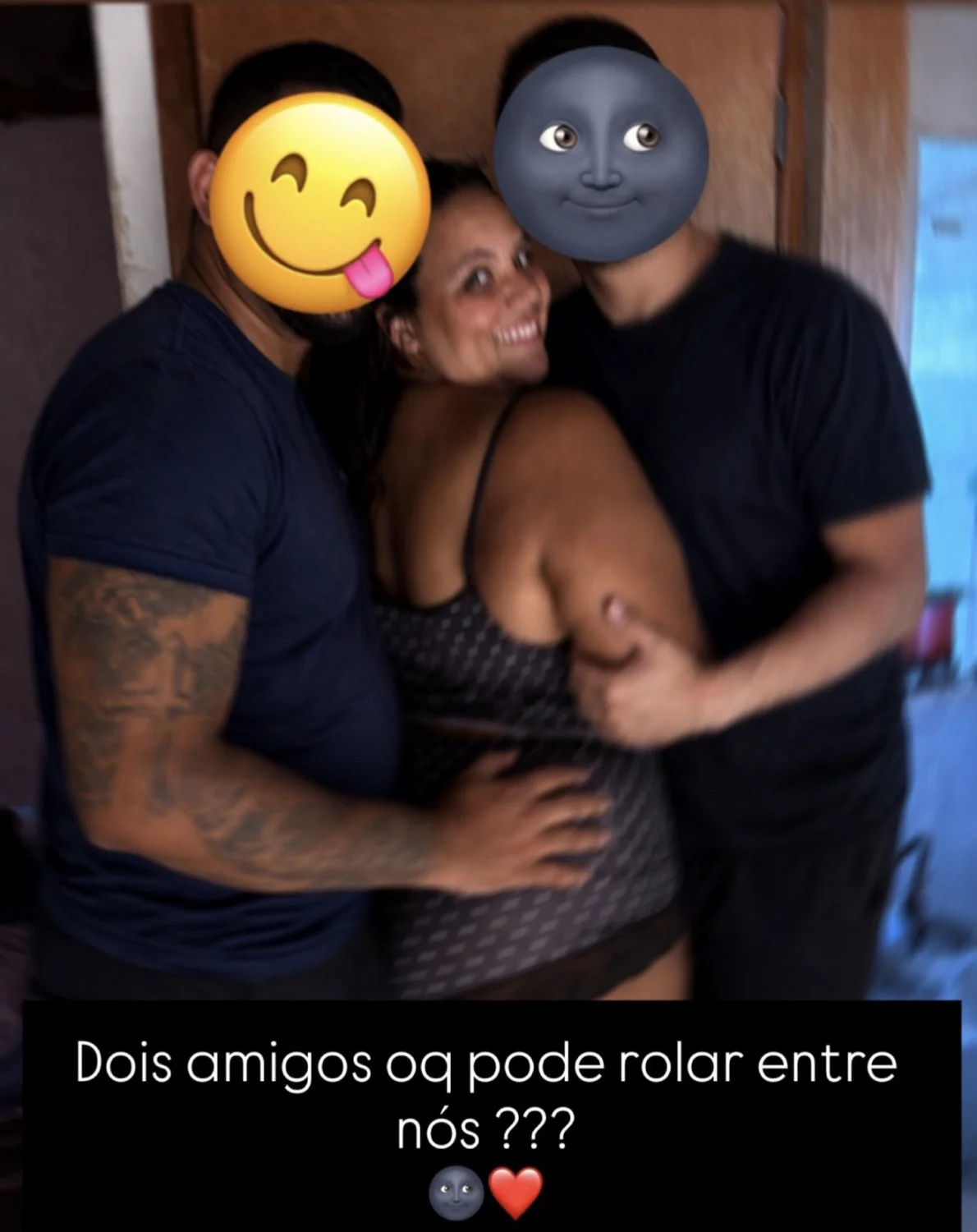 Vem ver o quão putinha eu sou bb main image