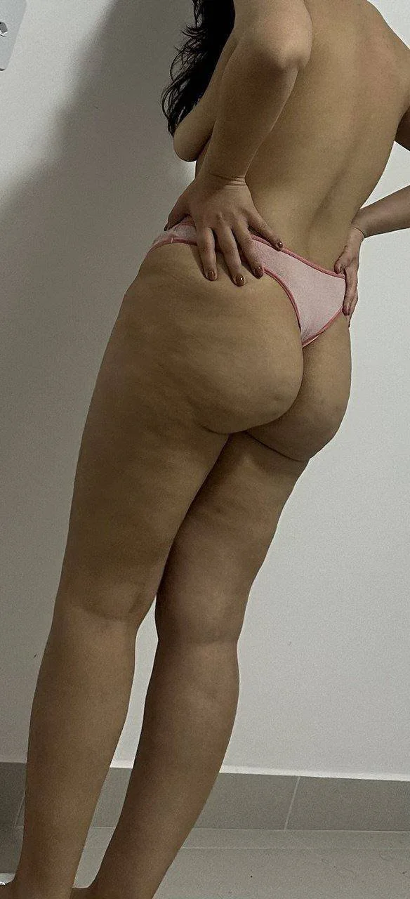 Mulher de CORNO rabuda image 4