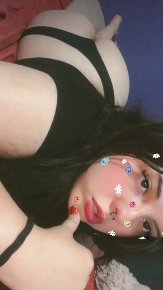 @aangii.gg tetona rosarina 🤪 image 4