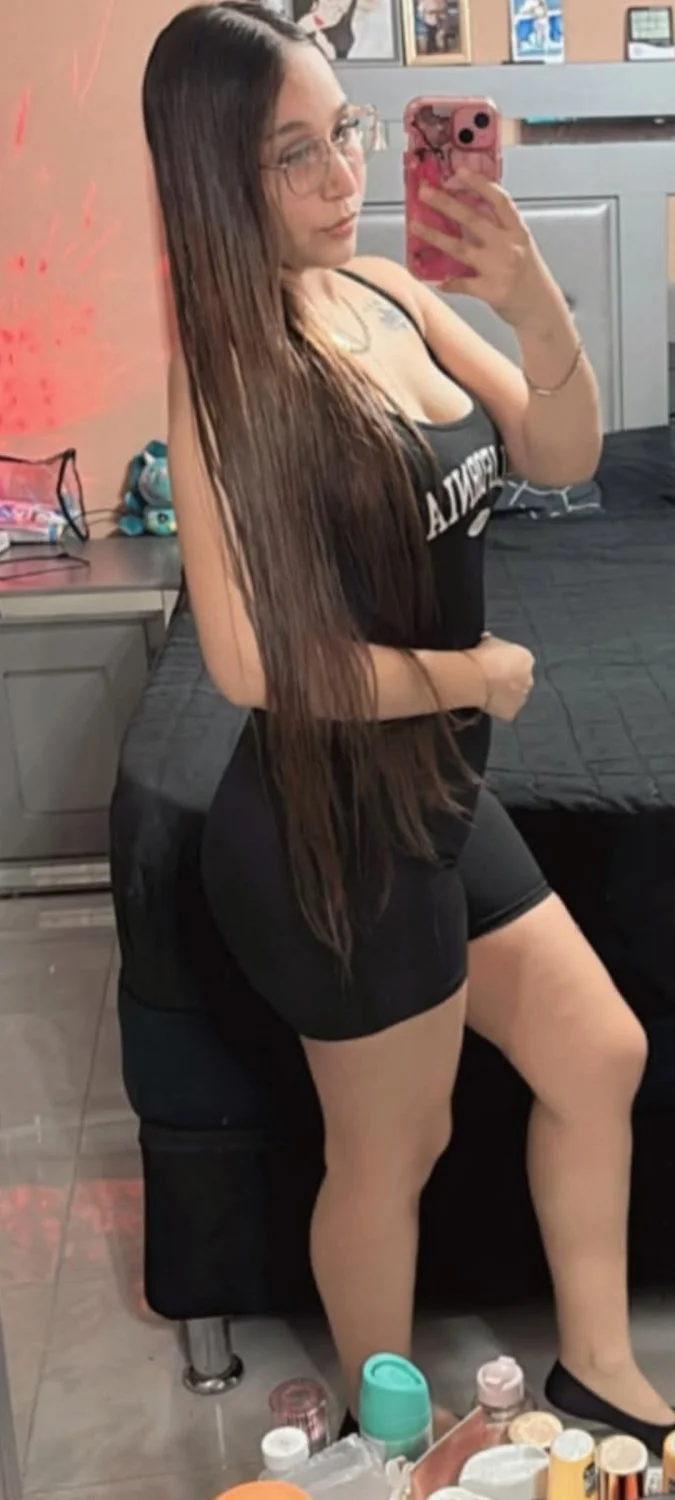 Girl Puta hermosa con lindo cuerpo image 5