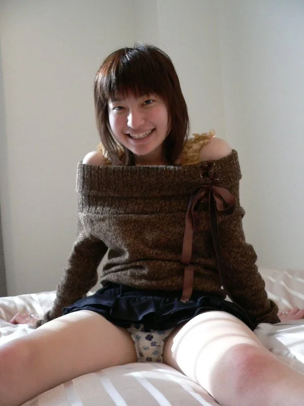 Japanese amateur cosplay girl Makoto 6-1 image 32