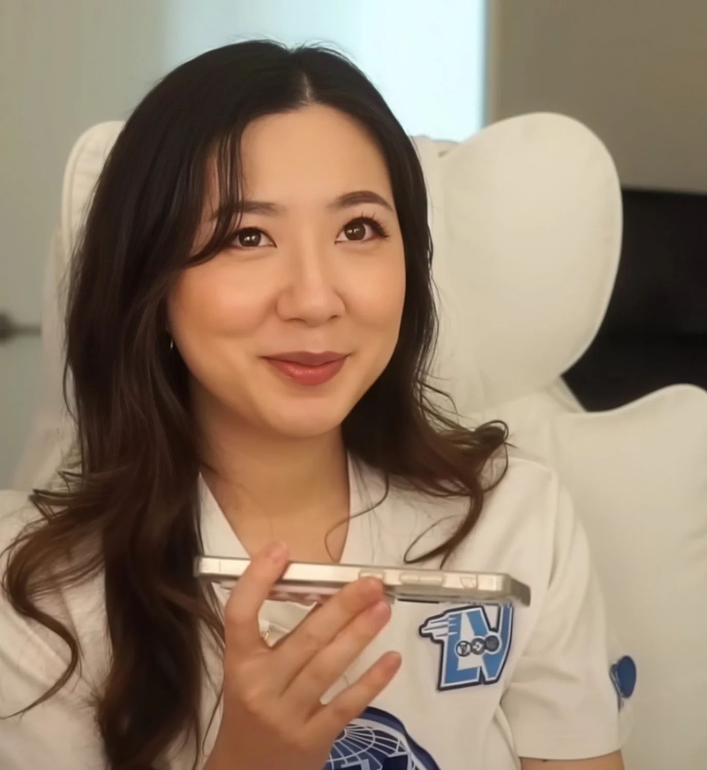 Fuslie [6] image 18
