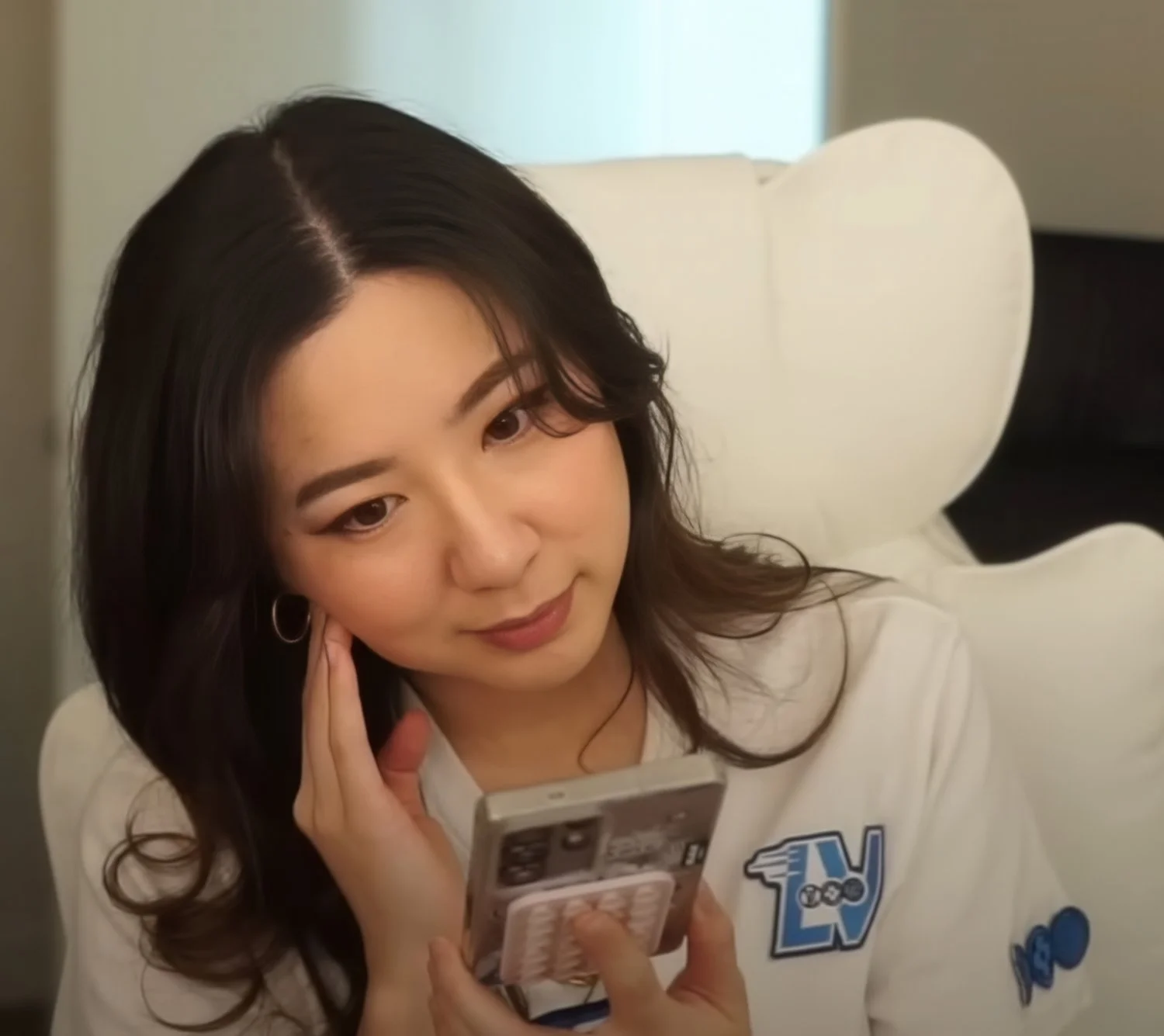 Fuslie [6] image 23