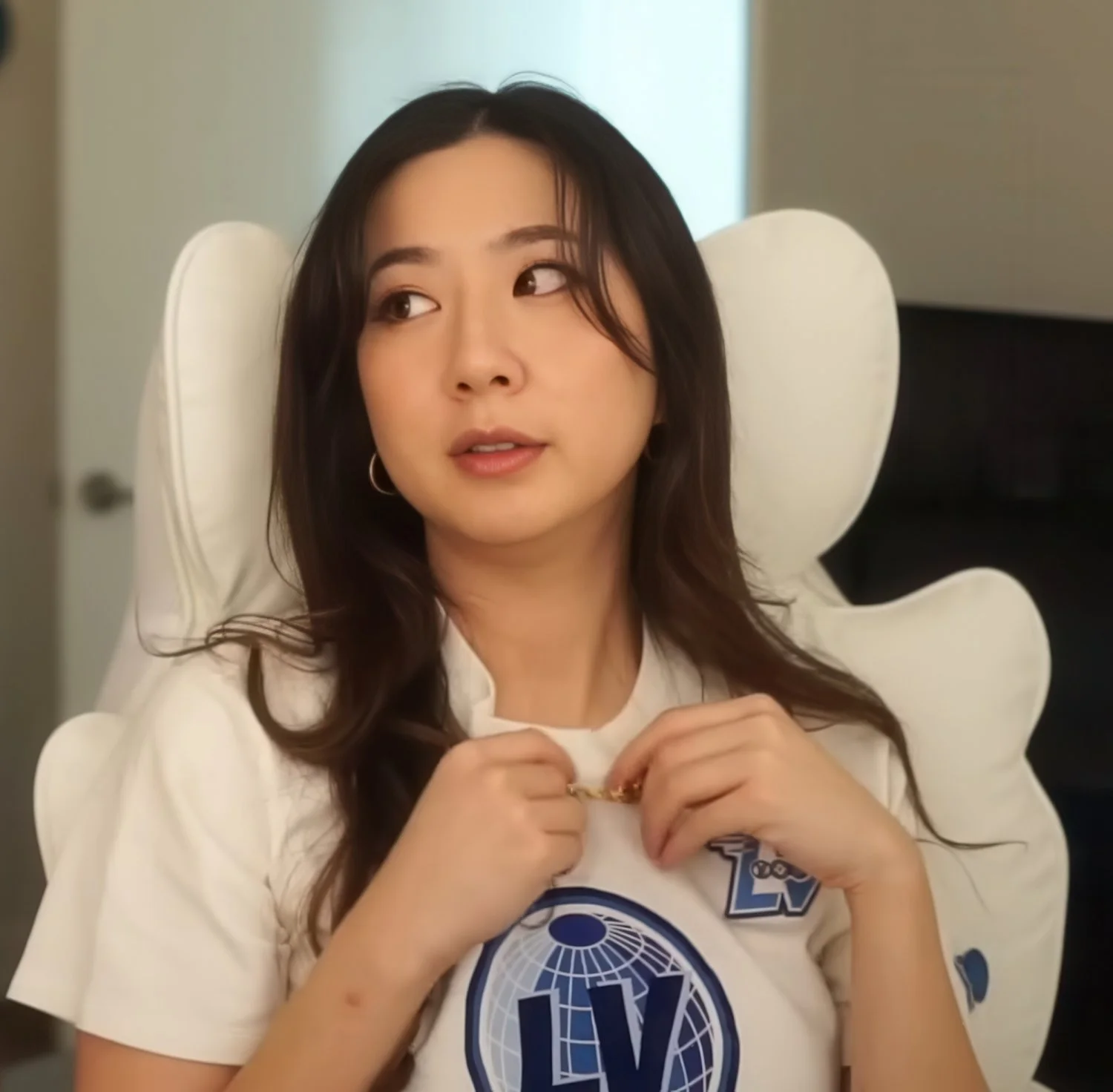 Fuslie [6] image 25