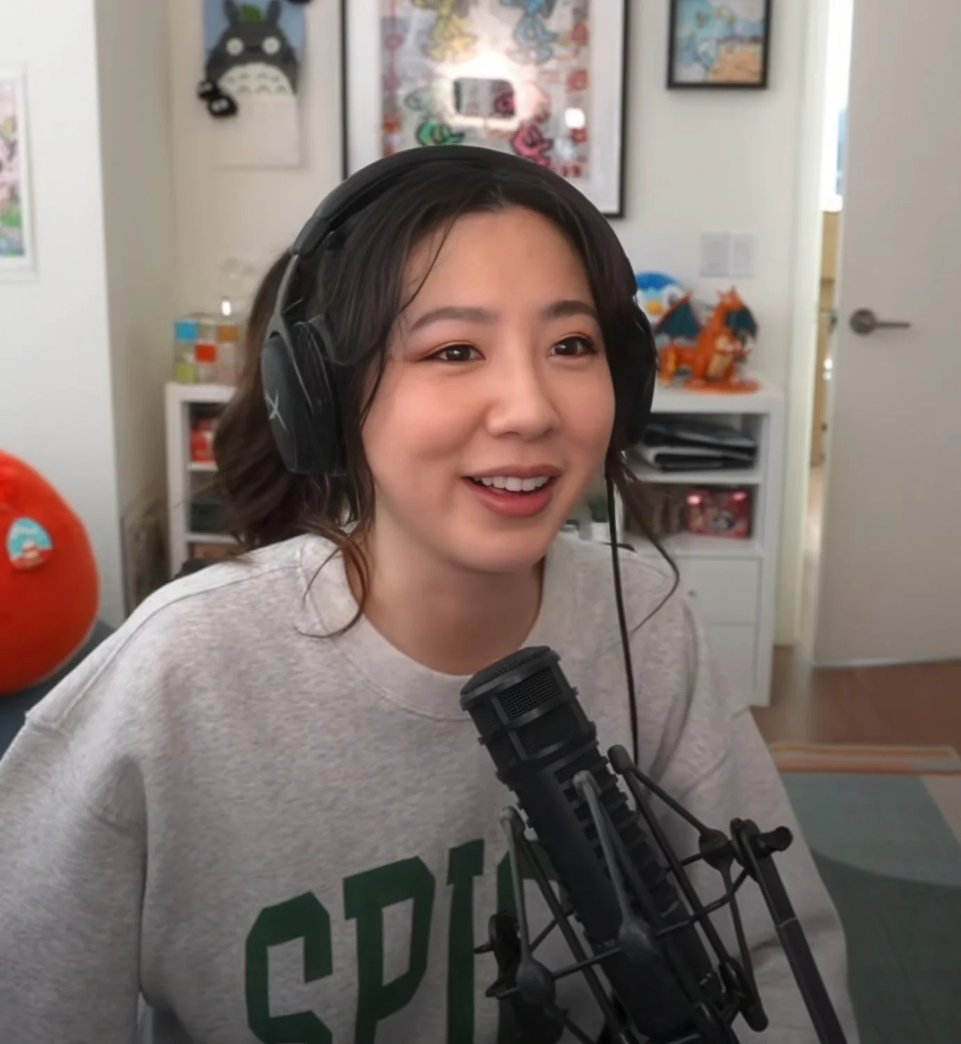 Fuslie [6] image 33