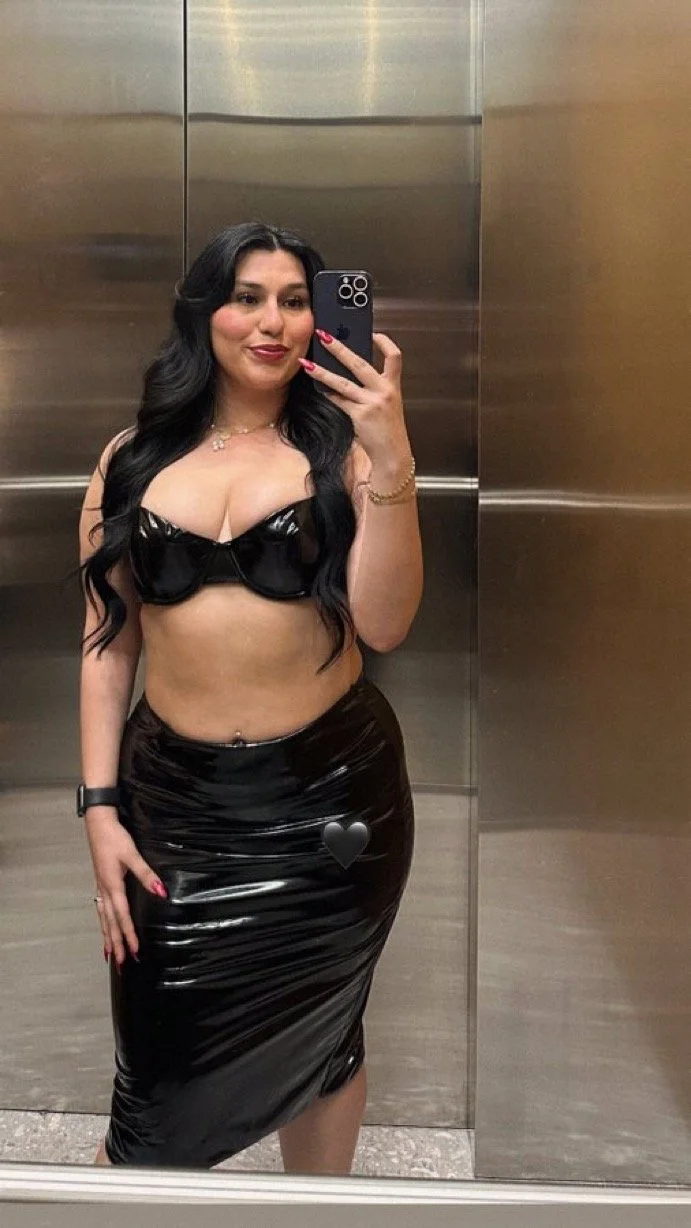 Pawg Latina Car chick rides dick image 4