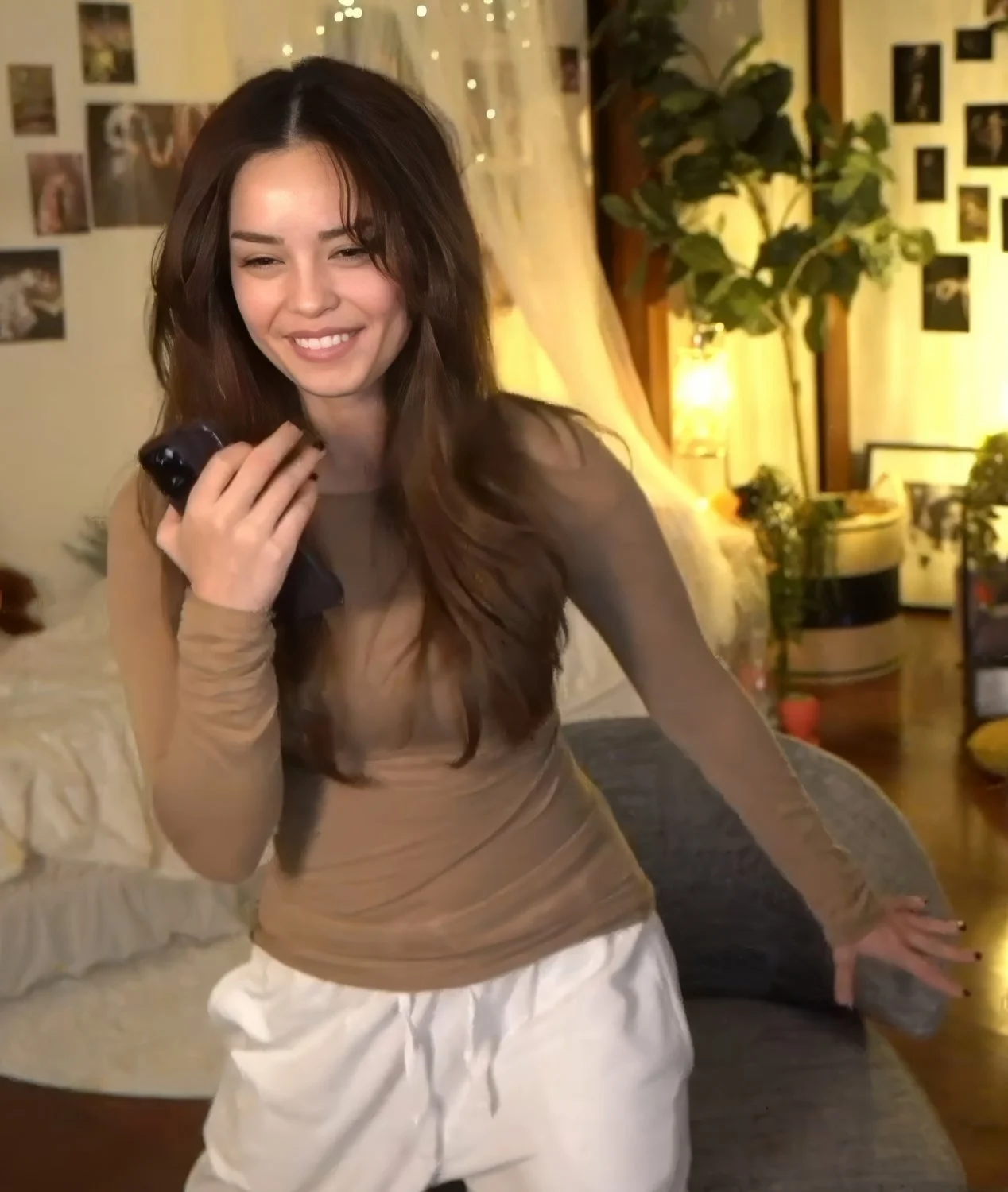 Rae [10] image 3