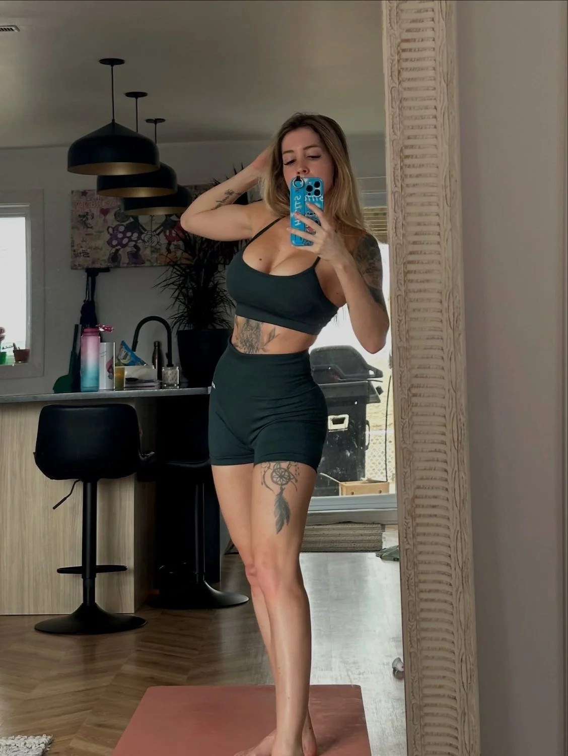 College StepMom Big Ass Anal Thick Brunette image 3