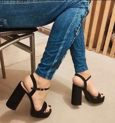 Sexy skinny Feet in black High Heels 🦶🏼👠😘 cover image