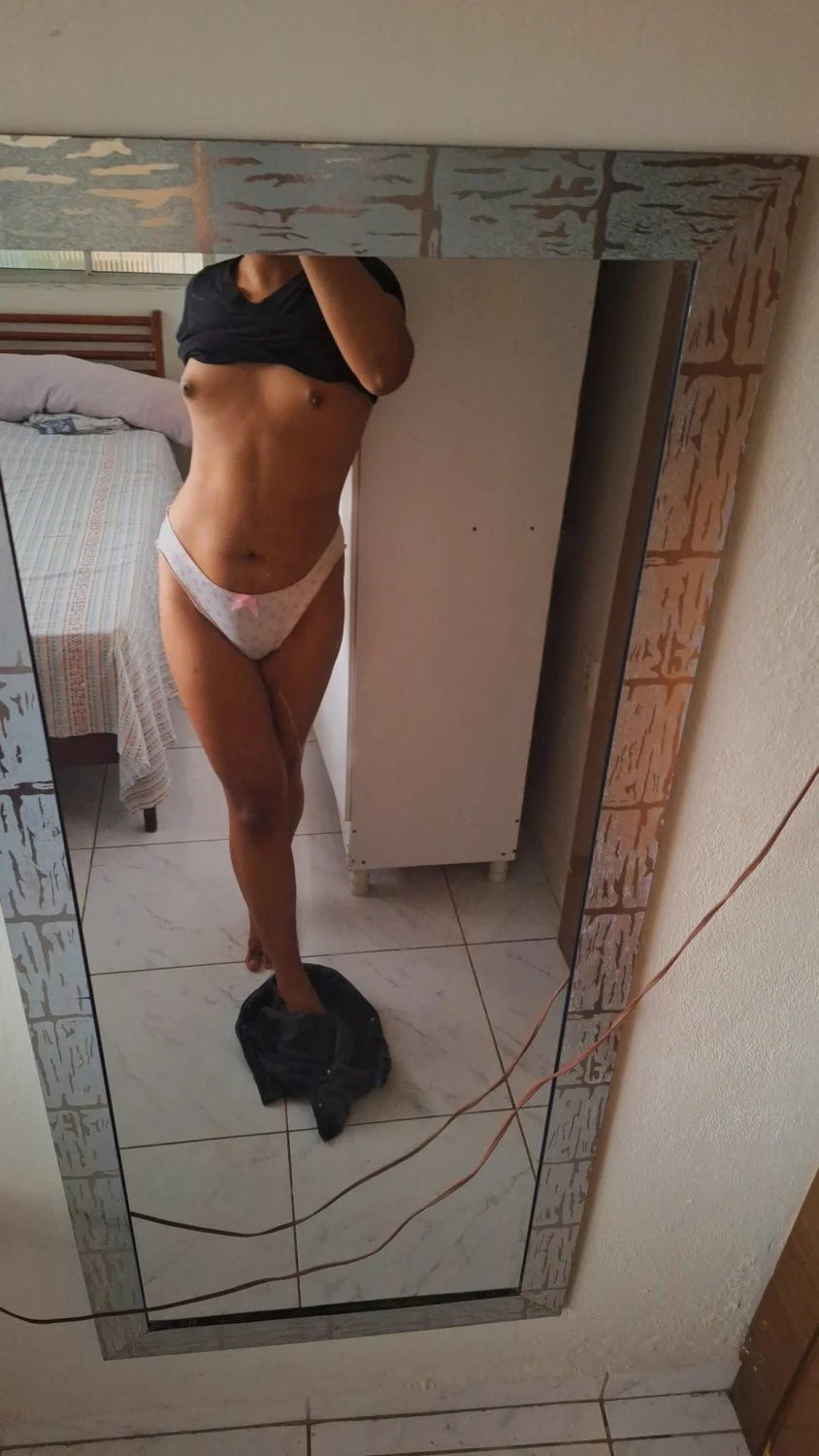 Professorinha trans novinha de Campo Grande/RJ. Uma putinha image 6