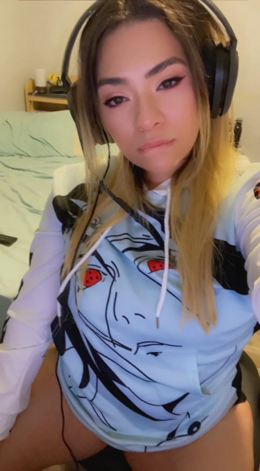 Michigan latina couldn’t help but show her tiny tits off while gaming image 6