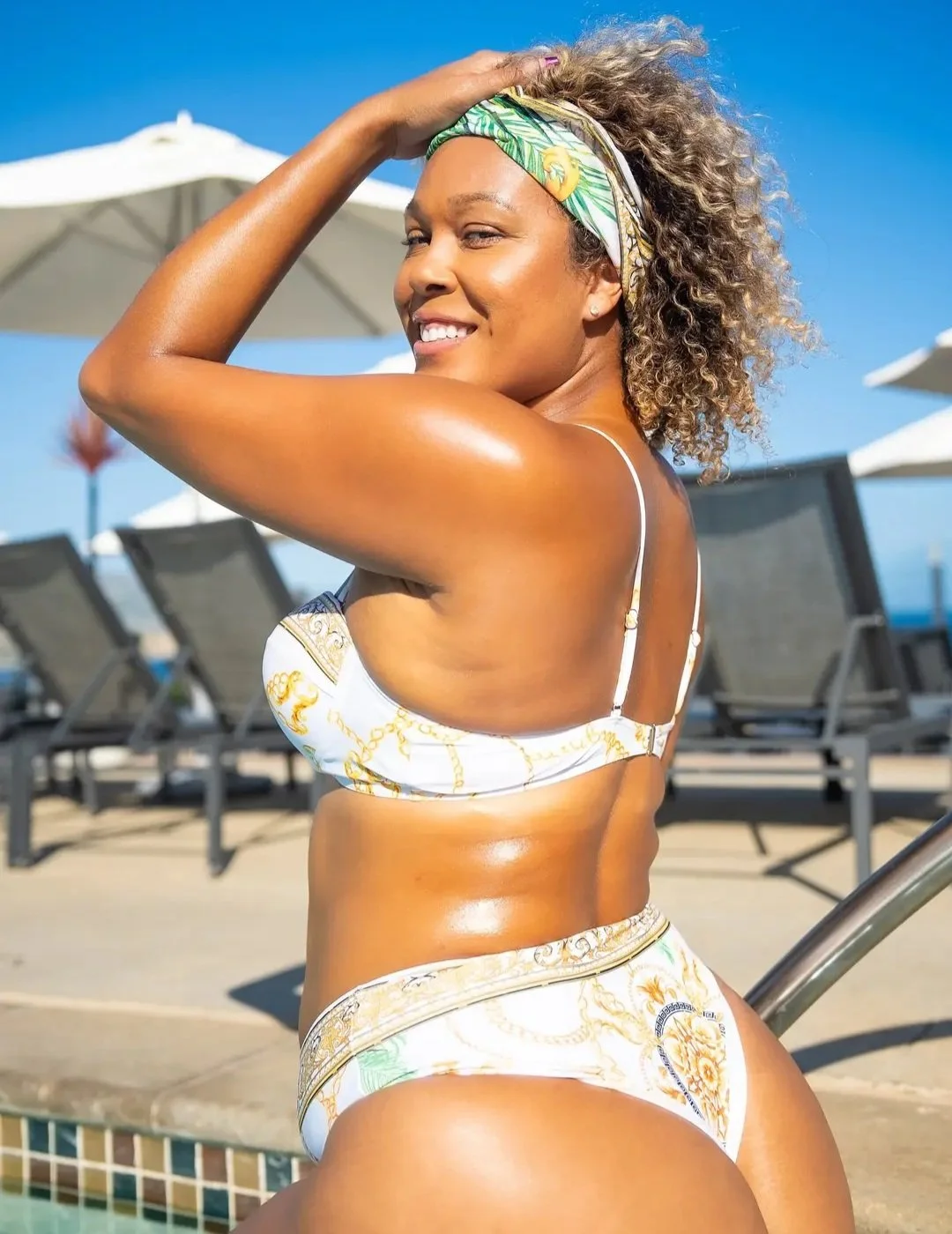 6'4 Tall Thick Gorgeous Amazon Milf.. <> Pro - Volleyball🏐 Athlete Player with Big Booty🍑.. [Pt-2] image 15