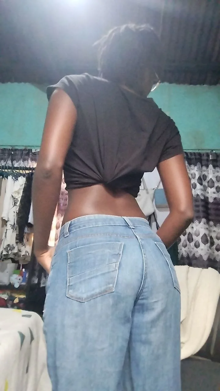 Sexy Black Slut Lin image 6