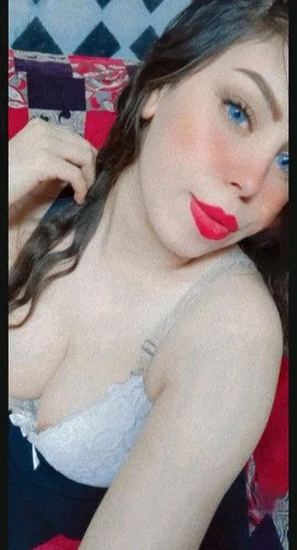 Arab girl strawberry 🍓🍓 image 3