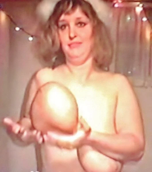 Bounce for me, Sarah image 7