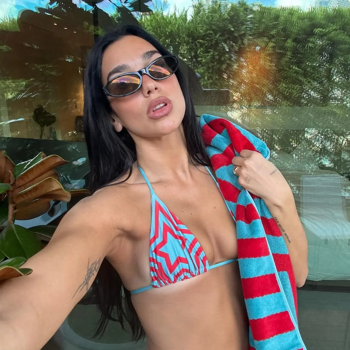 Amazing Dua Lipa...Dua Lipa sexy , new hot stunning photos image 4