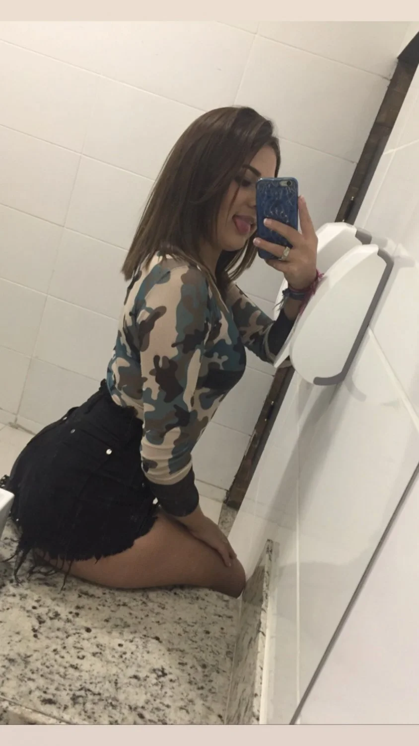 Jamilly Martins gostosinha que adora se ixibir de Gv image 4
