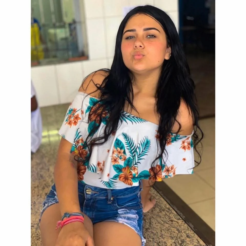 Jamilly Martins gostosinha que adora se ixibir de Gv image 6