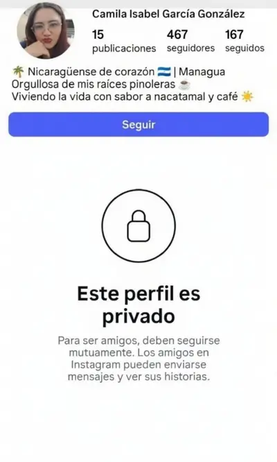 Filtrando pack de su Vagina Carnosa cover image