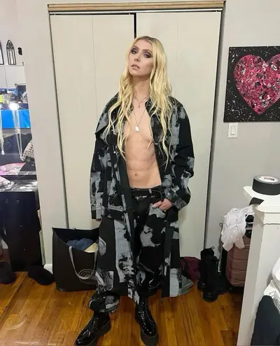 Taylor momsen cover image