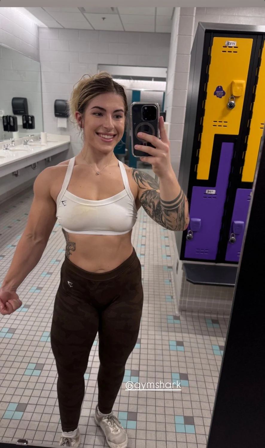 Muscle Mommy Emmy (not recorded by me.) image 5