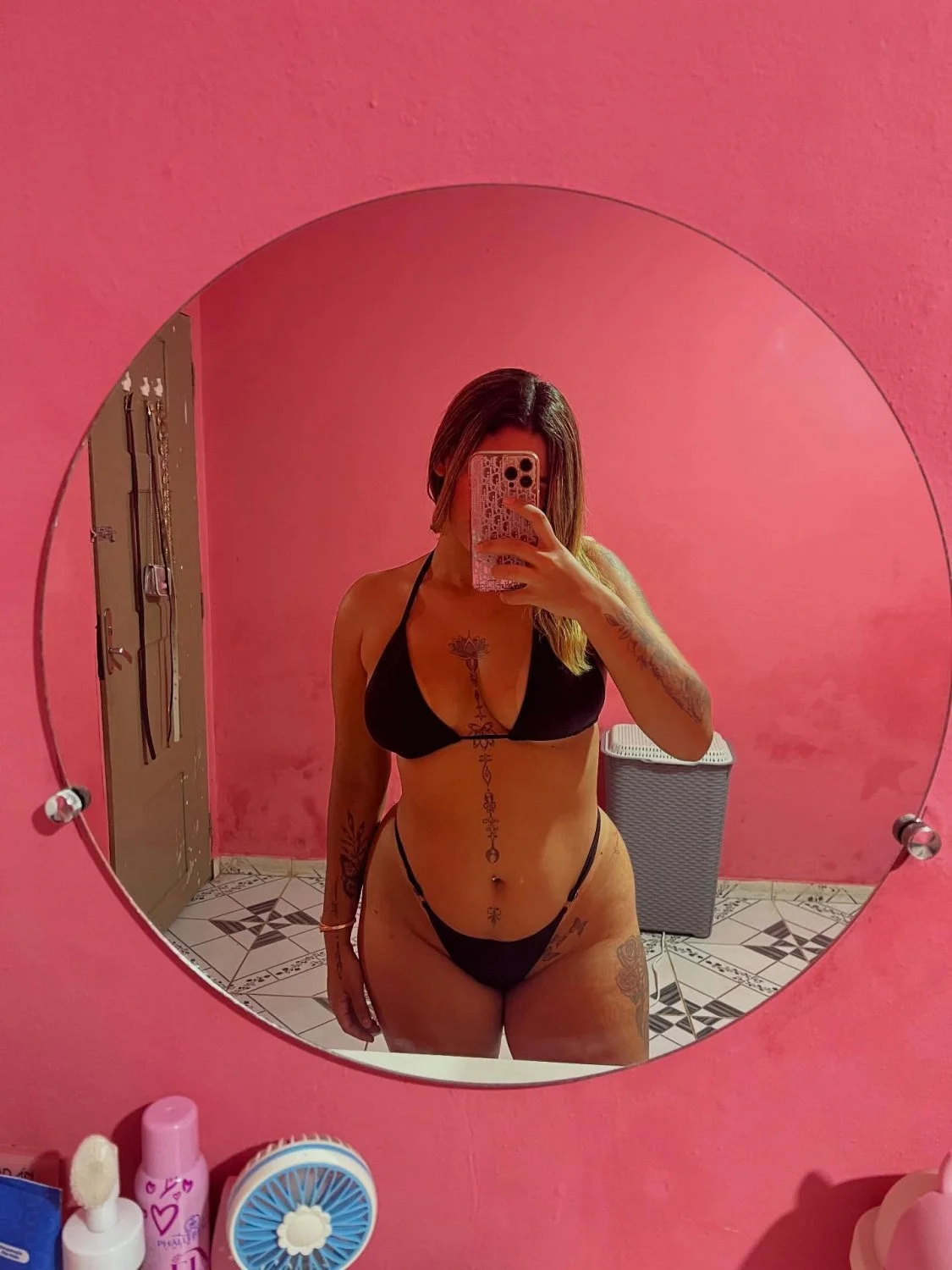 Novinha Loirinha vazou nudes que mandava para o corno novinha, vazou, vazados, vazada, corno, amador image 9