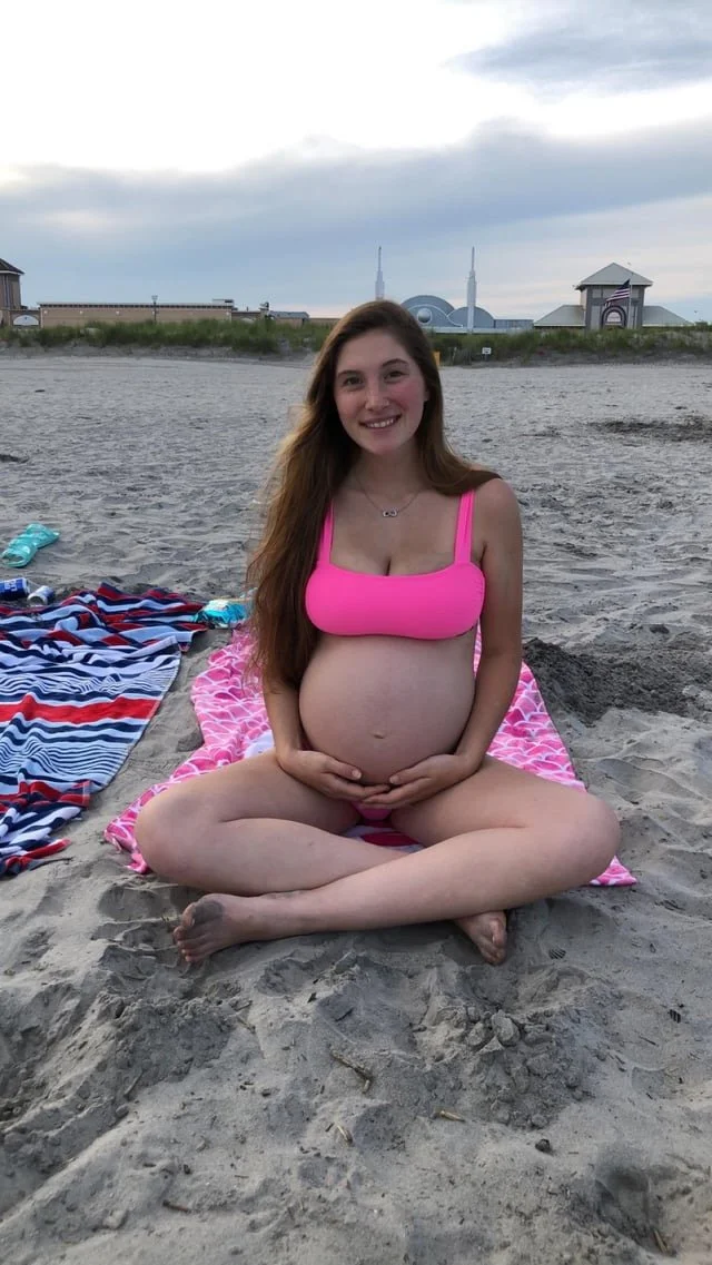 Freaky hot milf with delicious phat meaty pussy 😍🍽️🍖😋 image 25