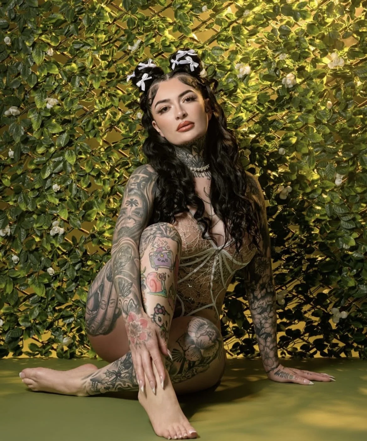 Sexy Italian. Her feet are perfect 🤤 main image