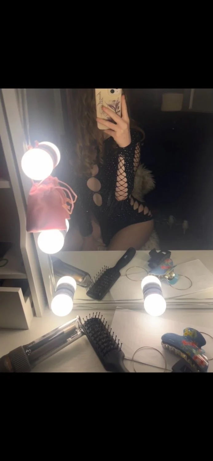 White Alt Girl Gets Her Pussy Pounded image 4