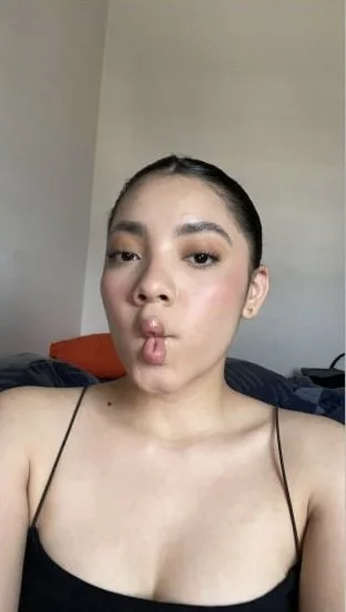 Latina 19 exposed image 2
