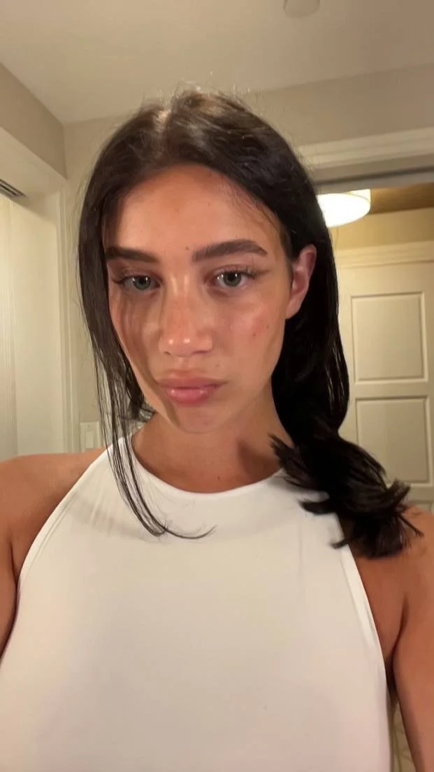 Slut Nayeli sends nudes image 12