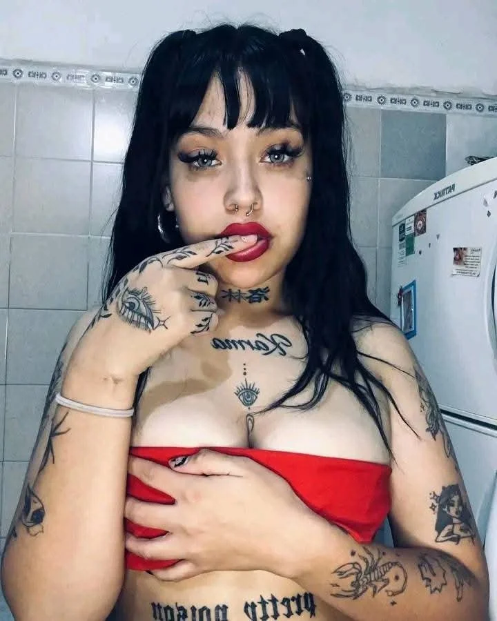 Maia Antonella una pendeja turrita muy trola image 8