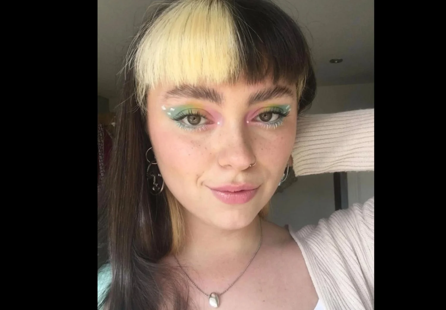 Anna the J cup Cum whore image 4