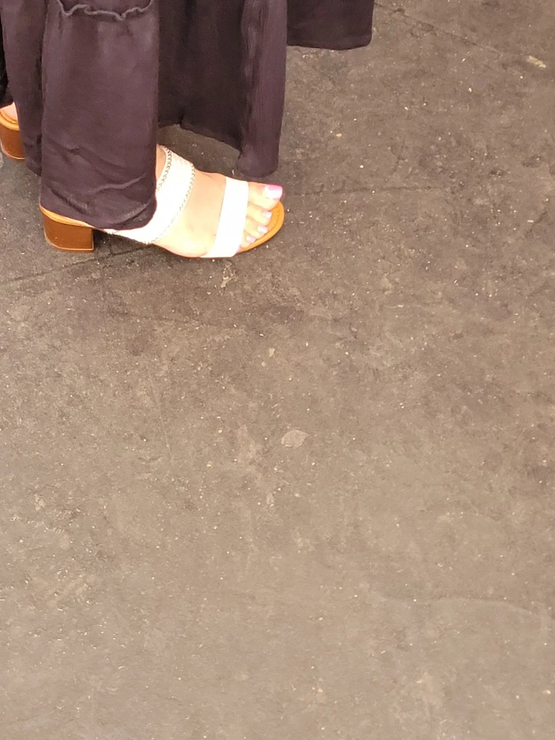 Gilf feet image 2